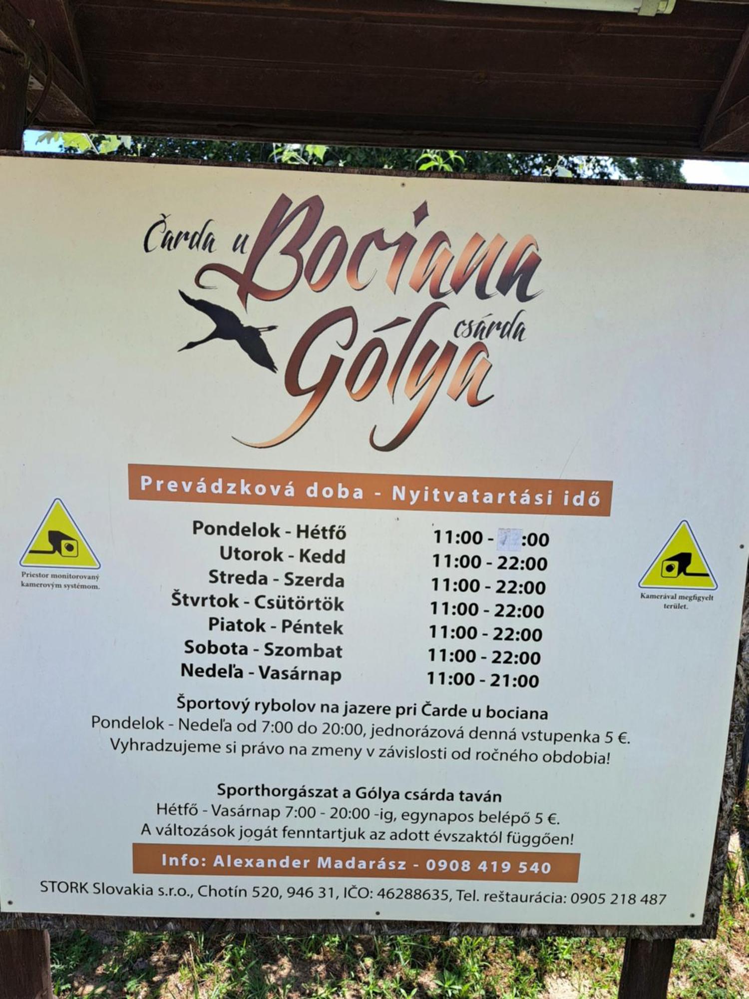 Grapeline Guesthouse Chotin Exteriör bild